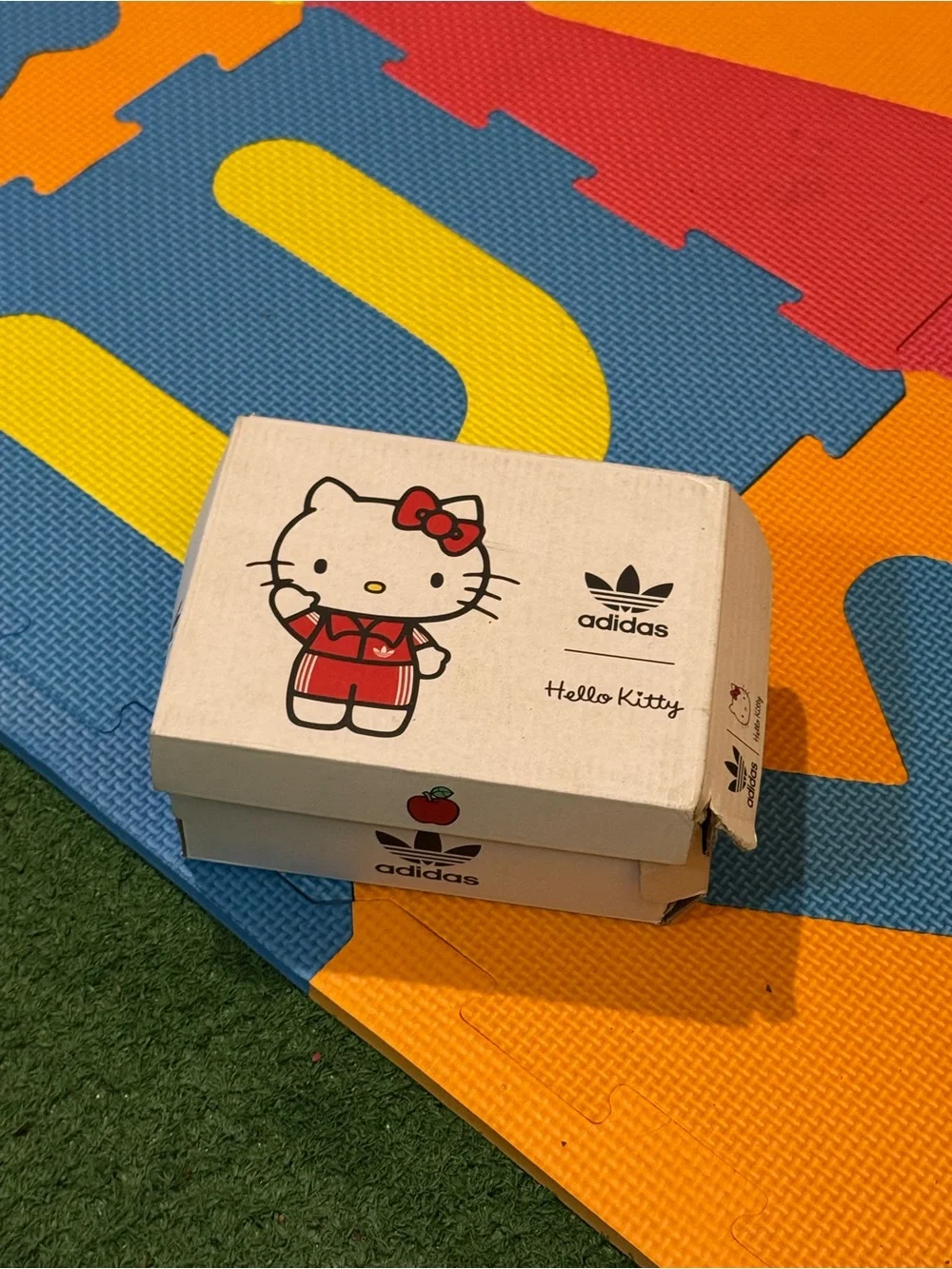 adidas Hello Kitty Collectible Box in White and Red Size 4k Great Condition